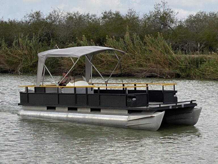 Rocket Ranch pontoon boat on the Rio Grande